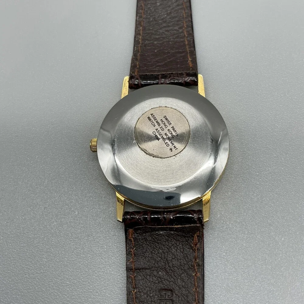 Vtg Tyson's Feed & Hatchery Mens Watch 32mm Gold Tone Logo Leather New Battery